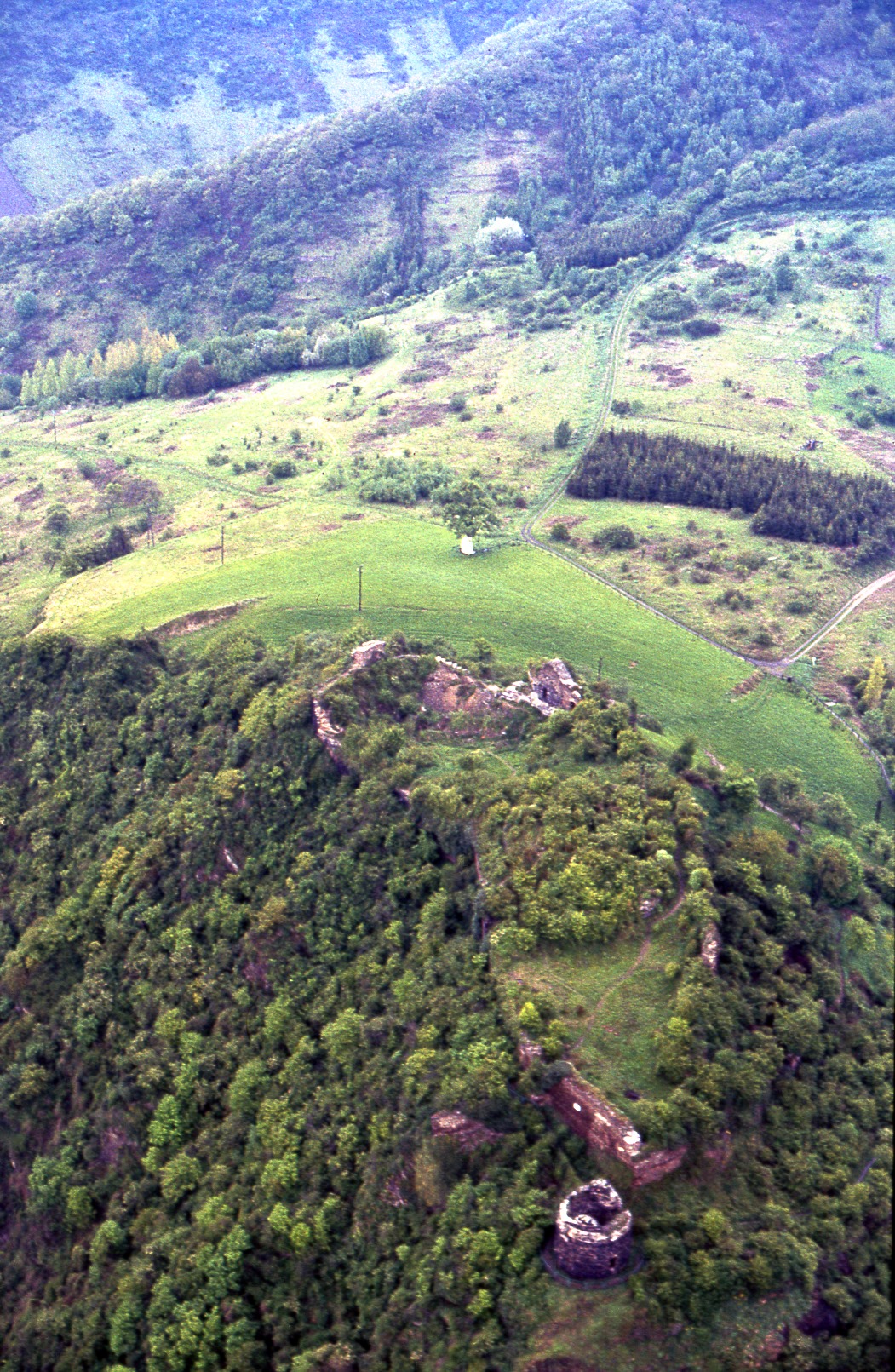 Burg Hammerstein in Germany