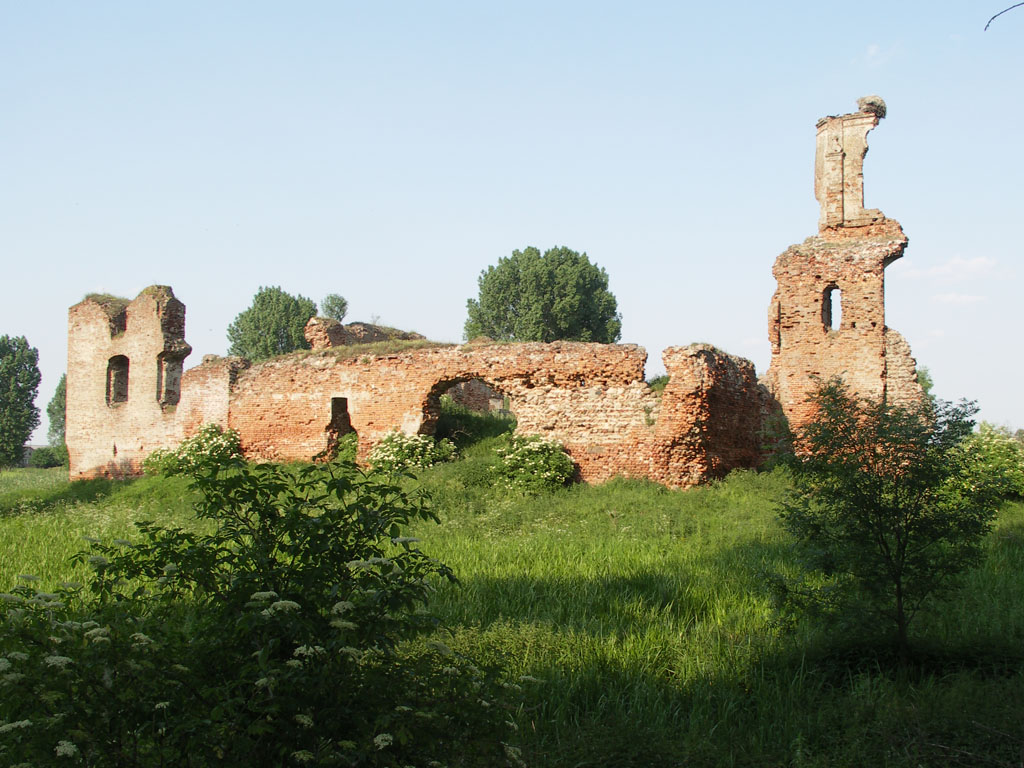 Besiekiery Castle у Польщі