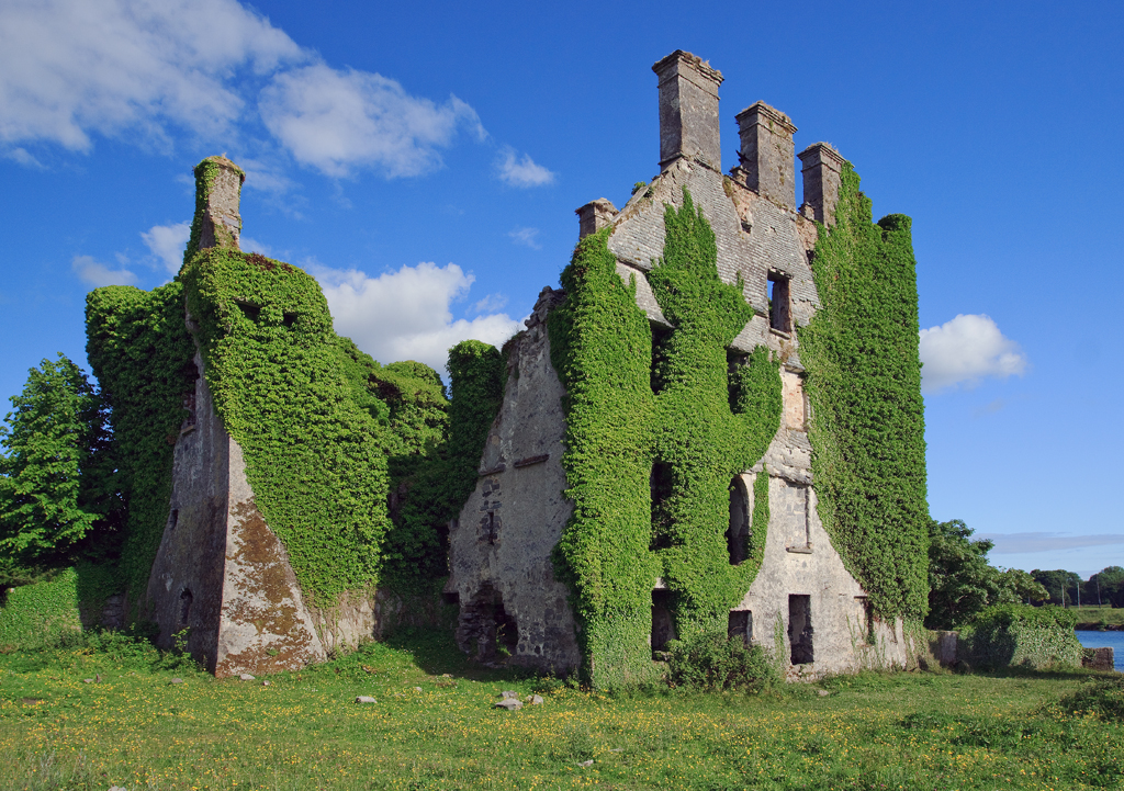 Menlo Castle in Ireland