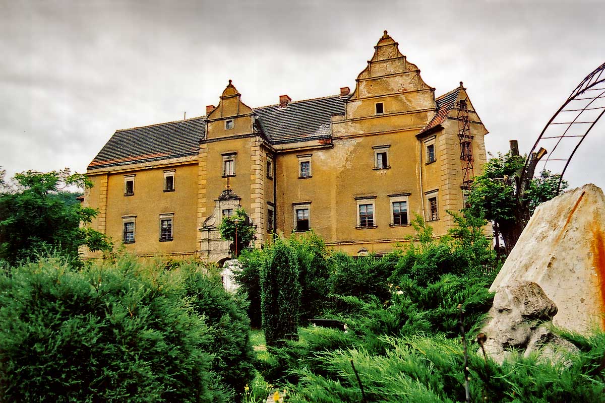 Schloss Plagwitz in Polen
