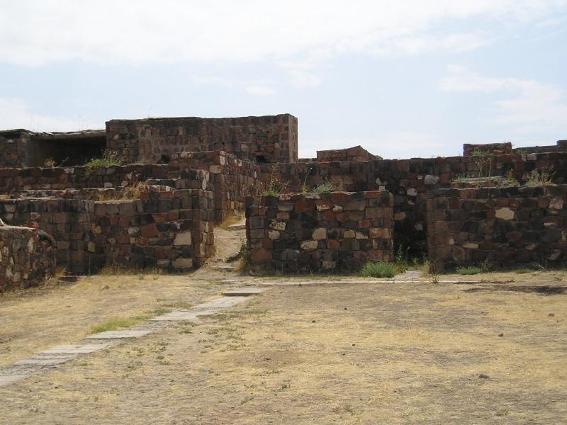 エレブニ要塞 (Erebuni Fortress)（アルメニア）