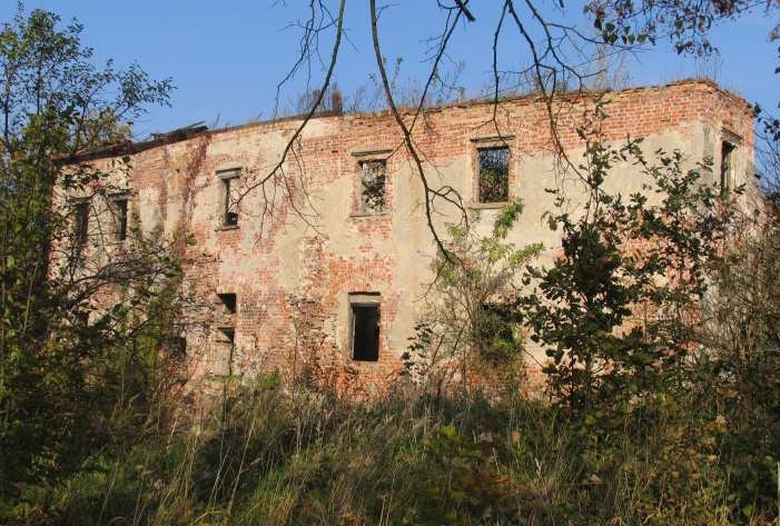 Janowiec Castle (Lubusz) in Poland