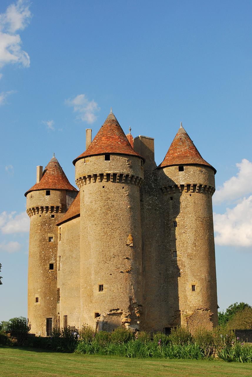 Burg Sarzay in Frankreich
