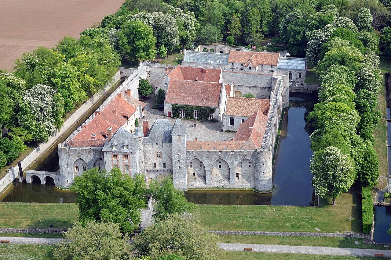 Château de Farcheville in France