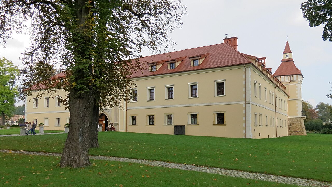 Tarnowice Stare Castle in Polen