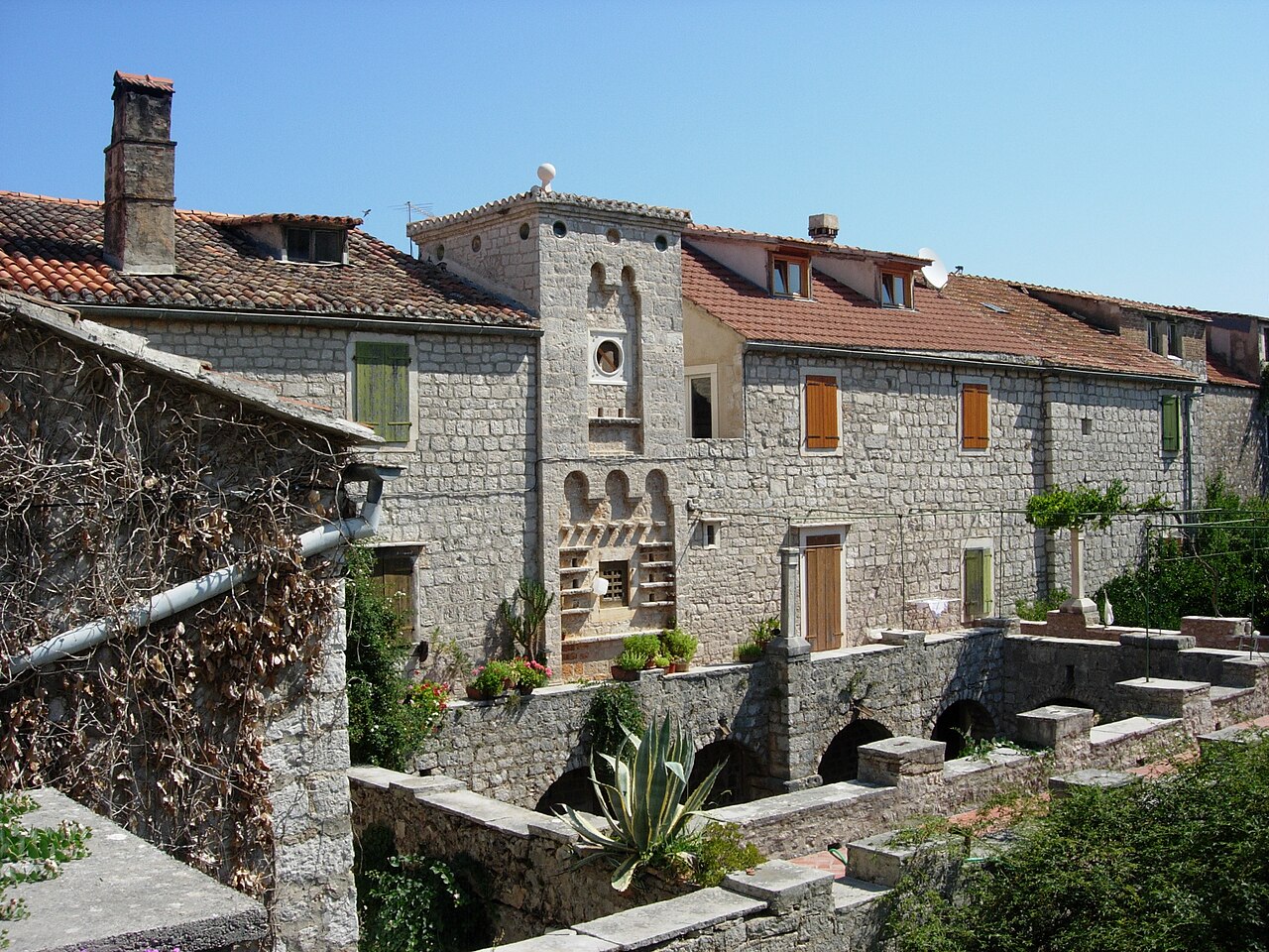 Tvrdalj en Croacia