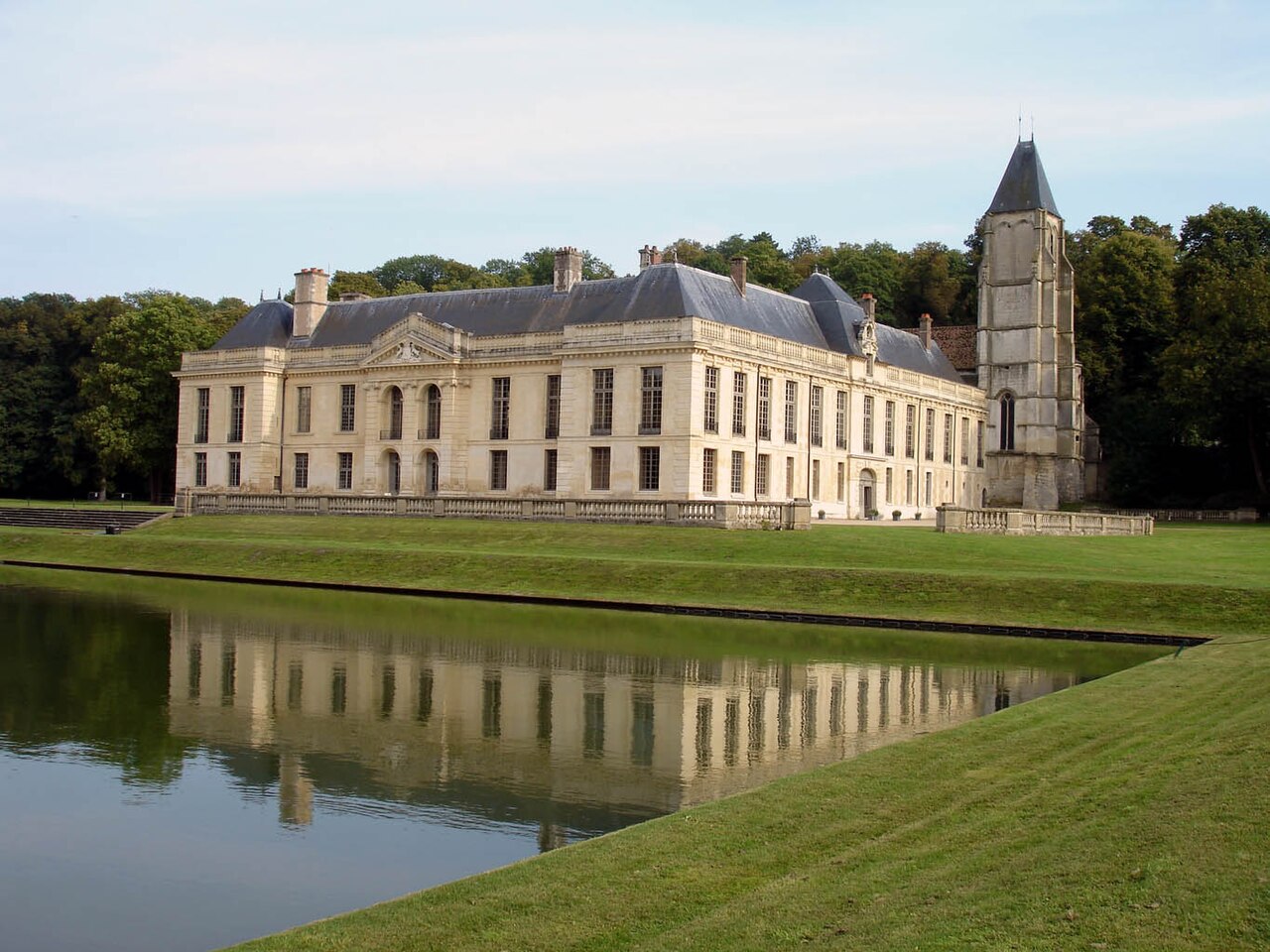 Castle of Méry-sur-Oise in France