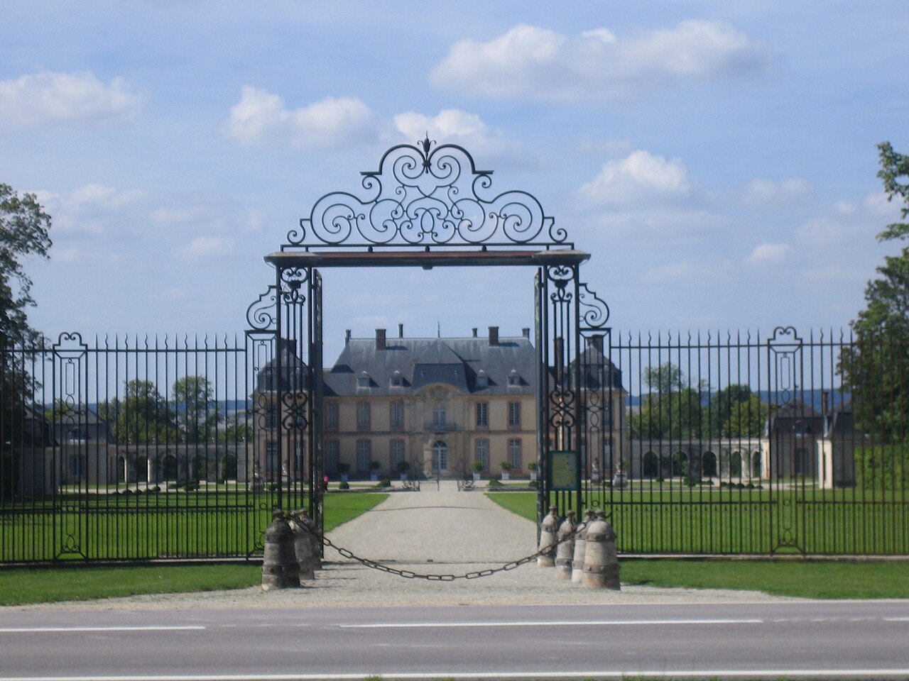 Castillo de la Motte-Tilly y parque en Francia