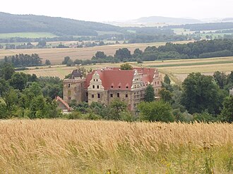 Gola Dzierżoniowska Castle