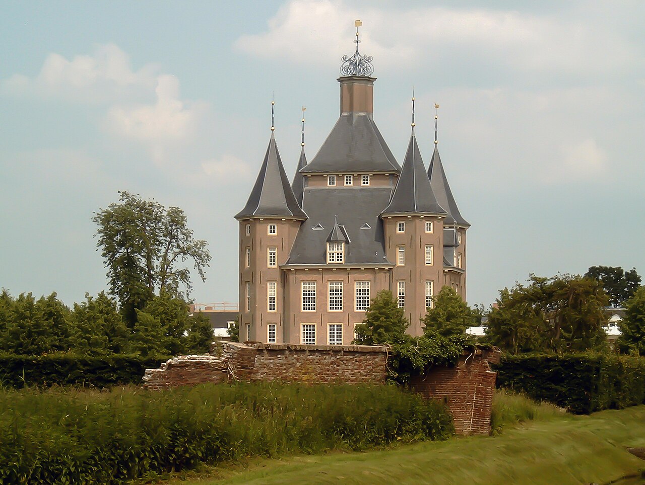 Kasteel Heemstede in the Netherlands