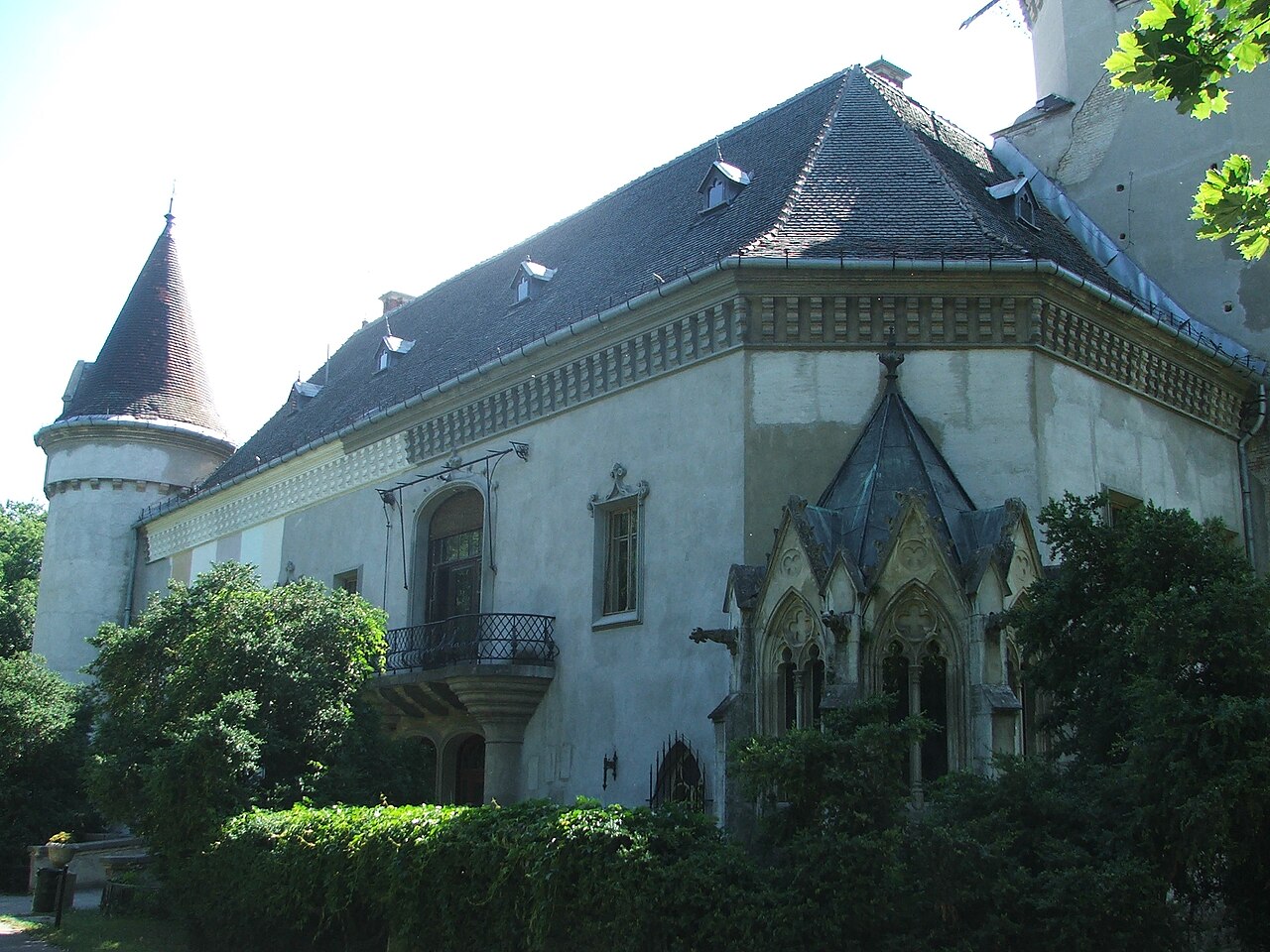 Károlyi Mansion, Carei in Romania