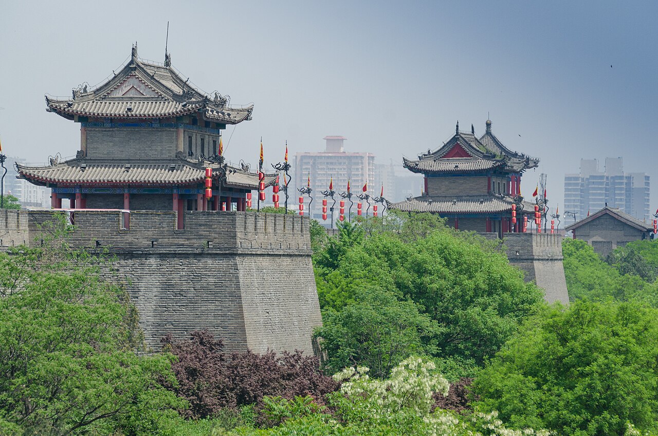Fortifications of Xi'an w Chinach