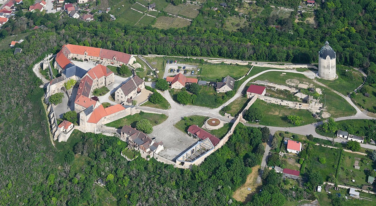 Neuenburg Castle in Germany
