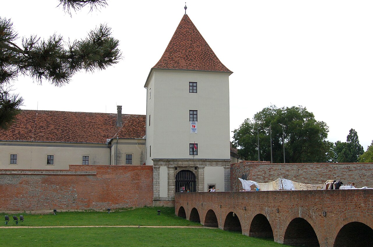 Sárvár Castle в Угорщині