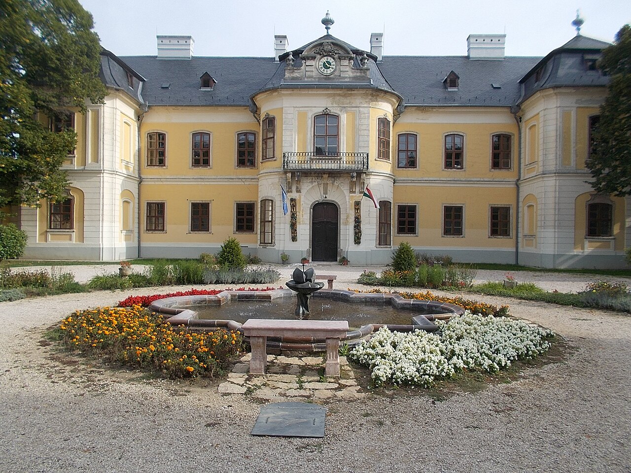 Lamberg Mansion in Mór na Węgrzech