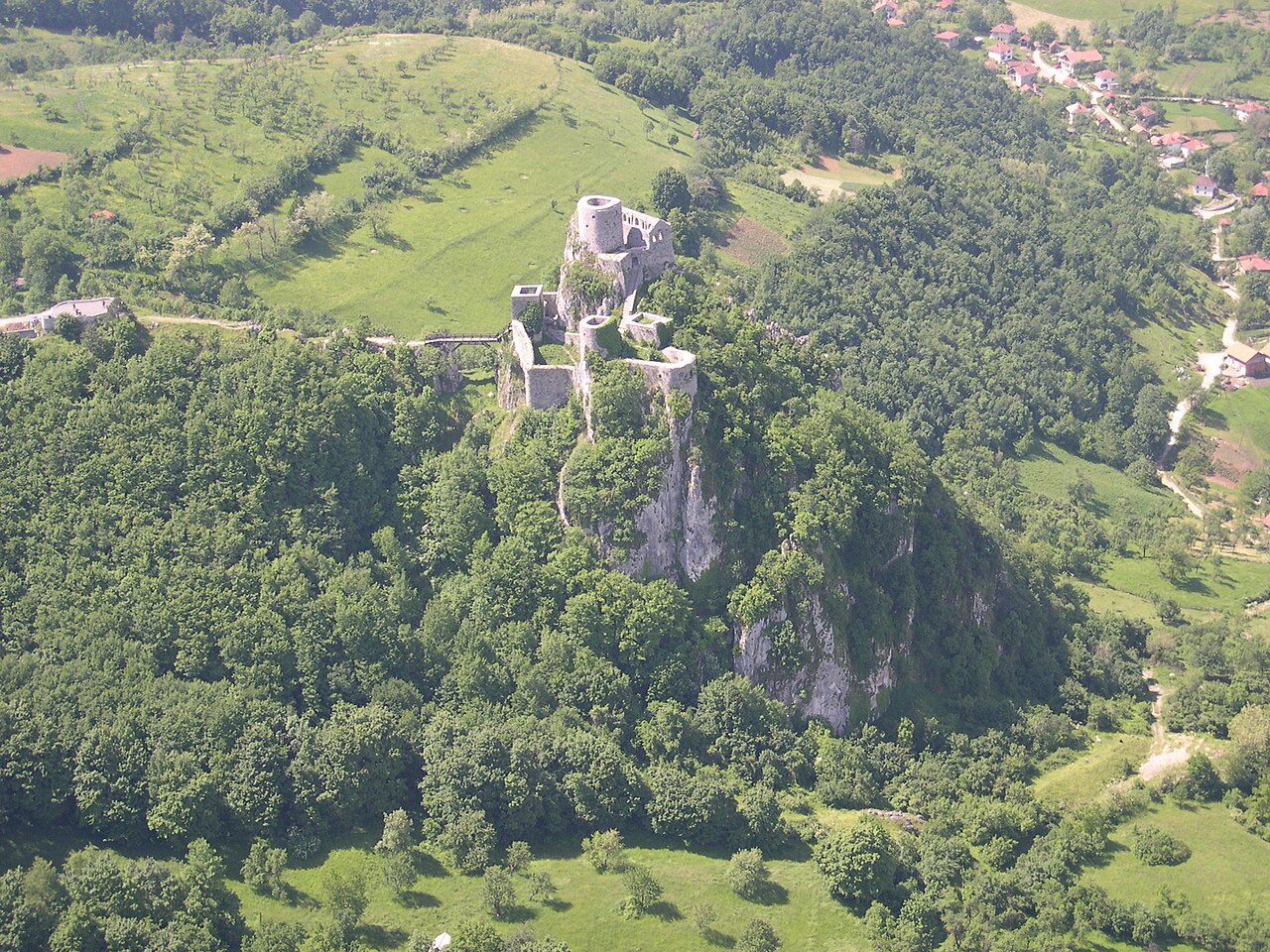 Srebrenik Fortress（ボスニア・ヘルツェゴビナ）