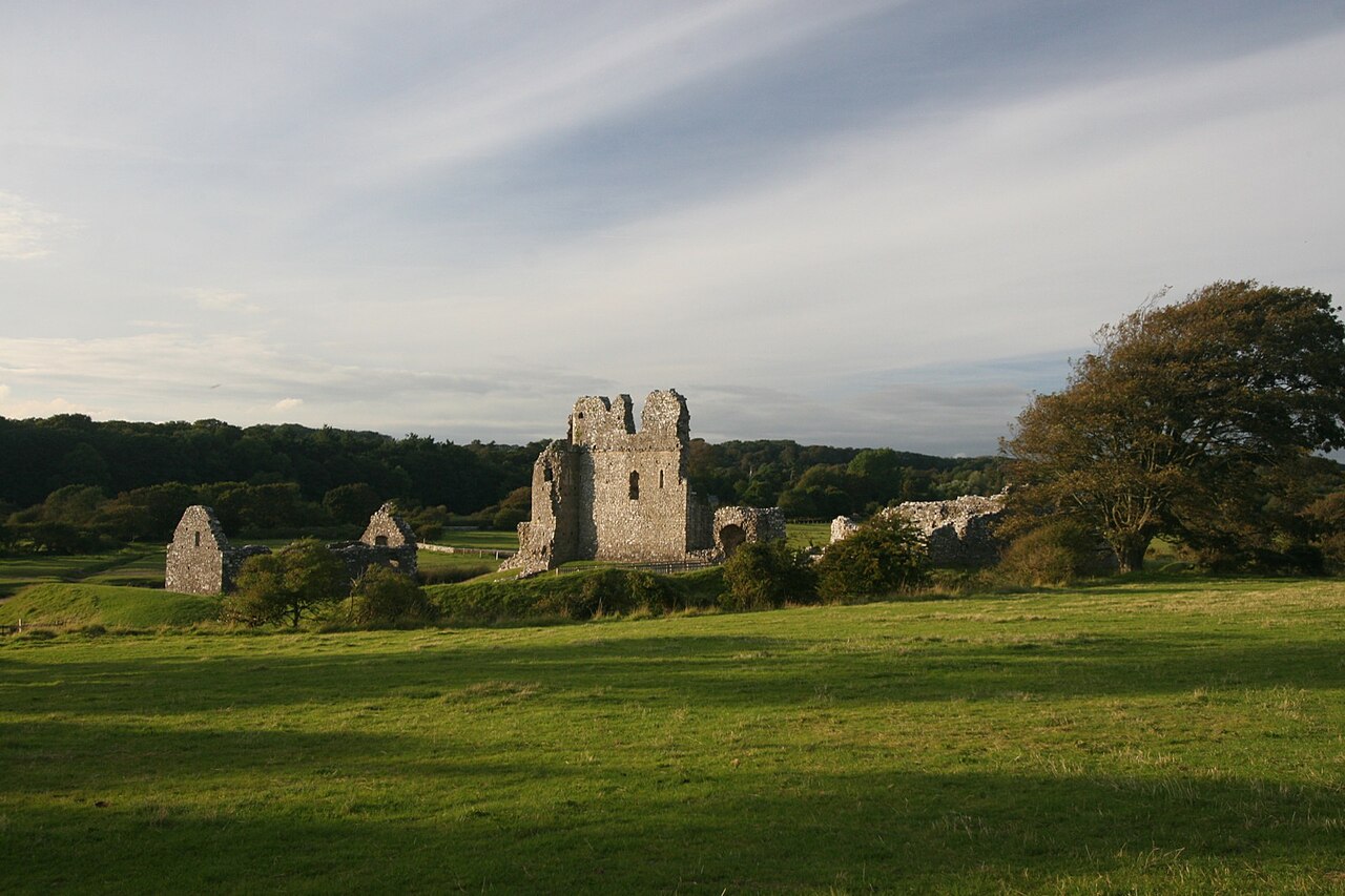 Ogmore Castle（ウェールズ）