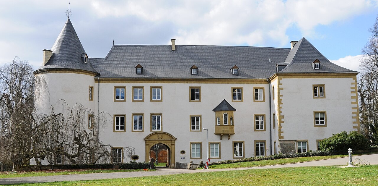 Schloss Sassenheim in Luxemburg