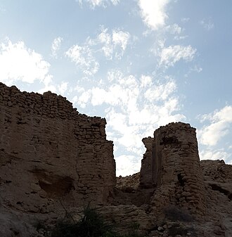 Leshtan Castle