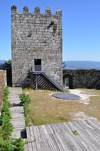 Castle of Arnóia
