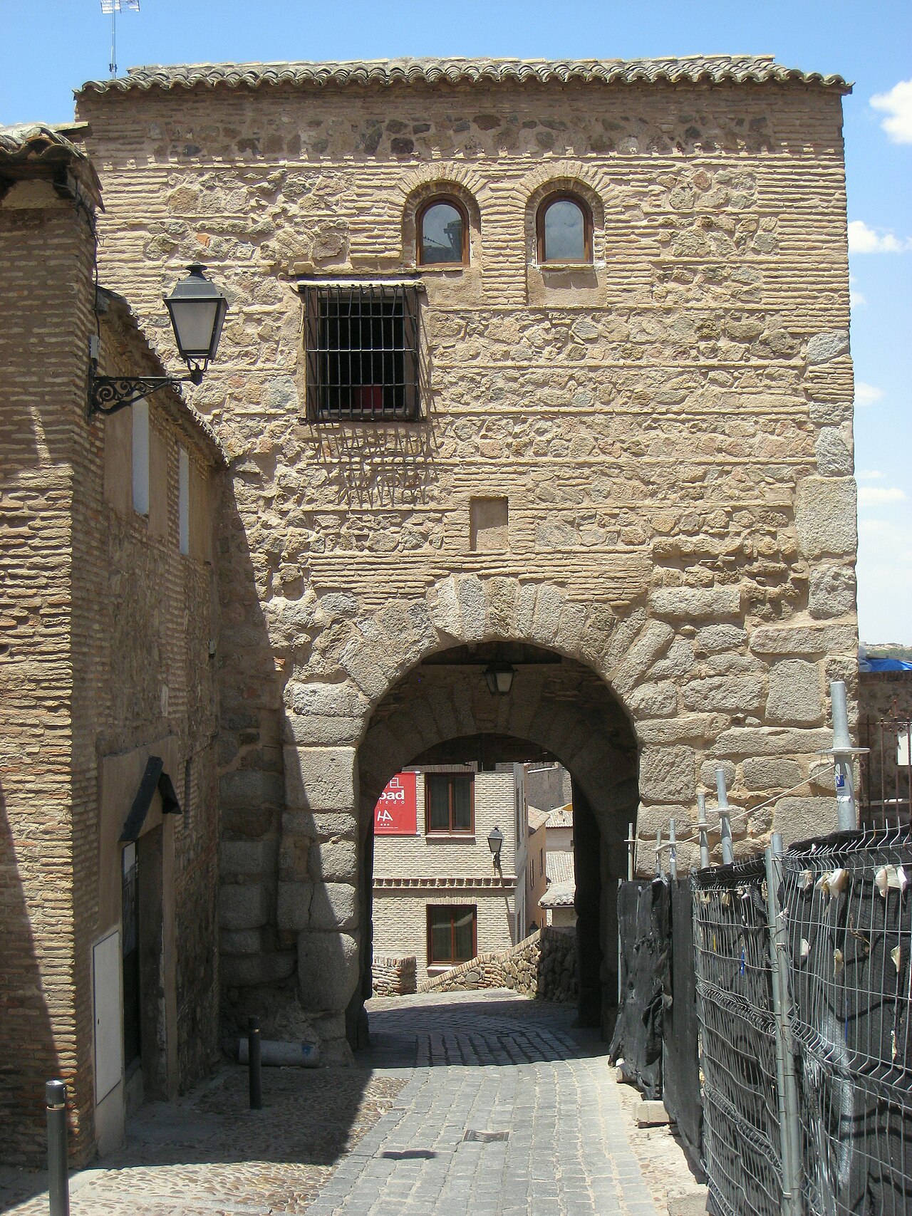 Puerta Bab al-Mardum in Spain