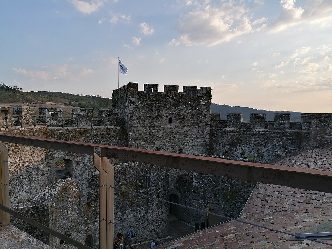 Castle of Moeche в Іспанії