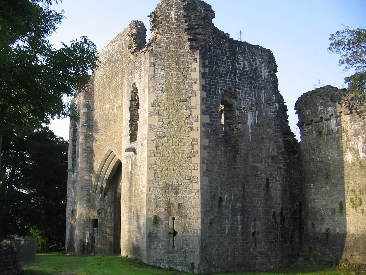 St Quintins Castle en Gales