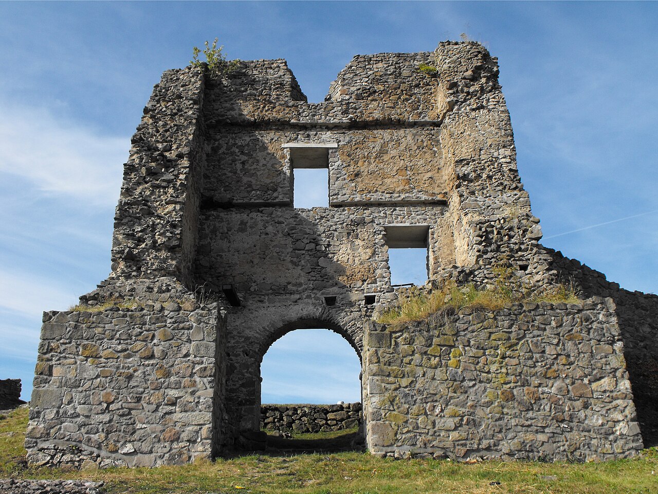 Pustý hrad（スロバキア）