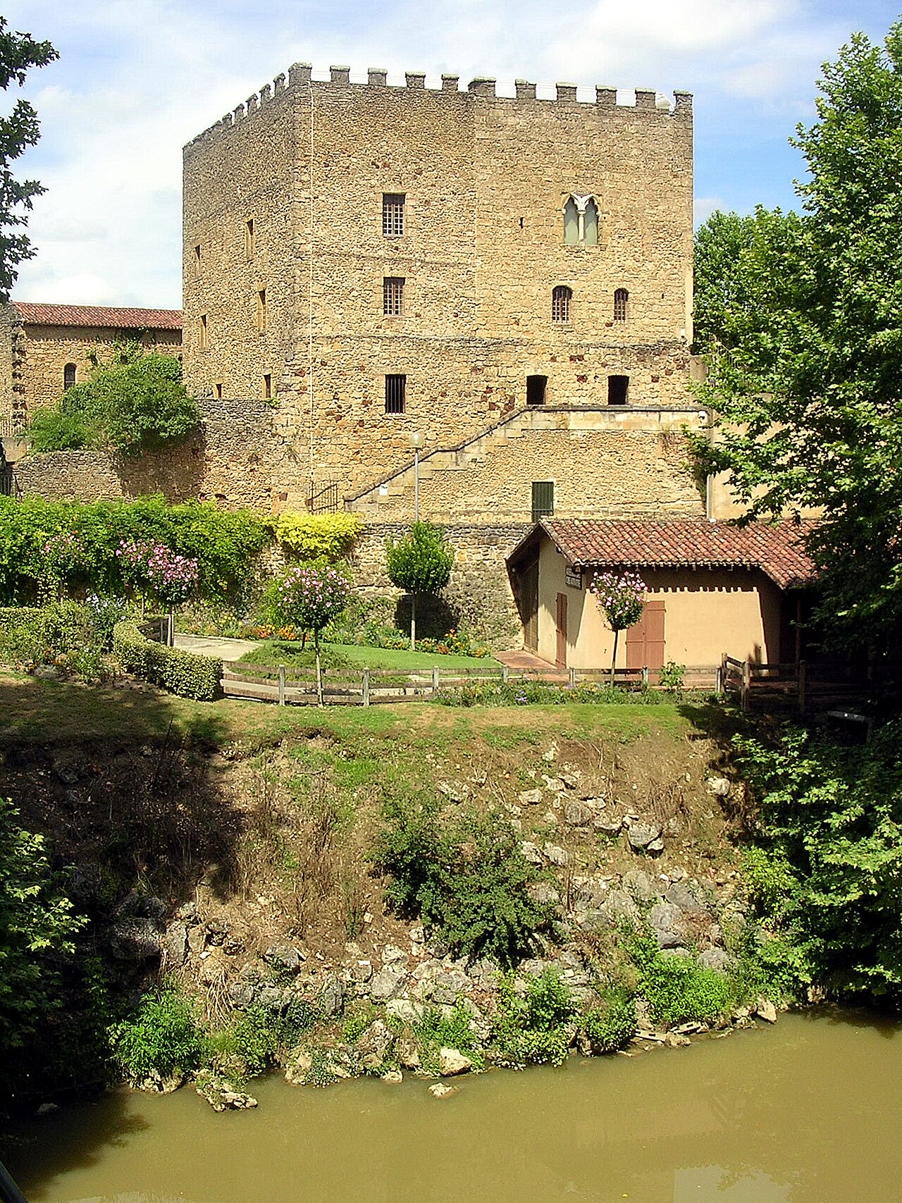 Donjon Lacataye en Francia