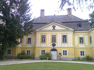 Platthy Mansion