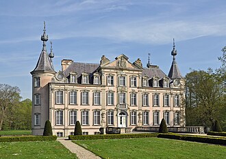 Poeke Castle
