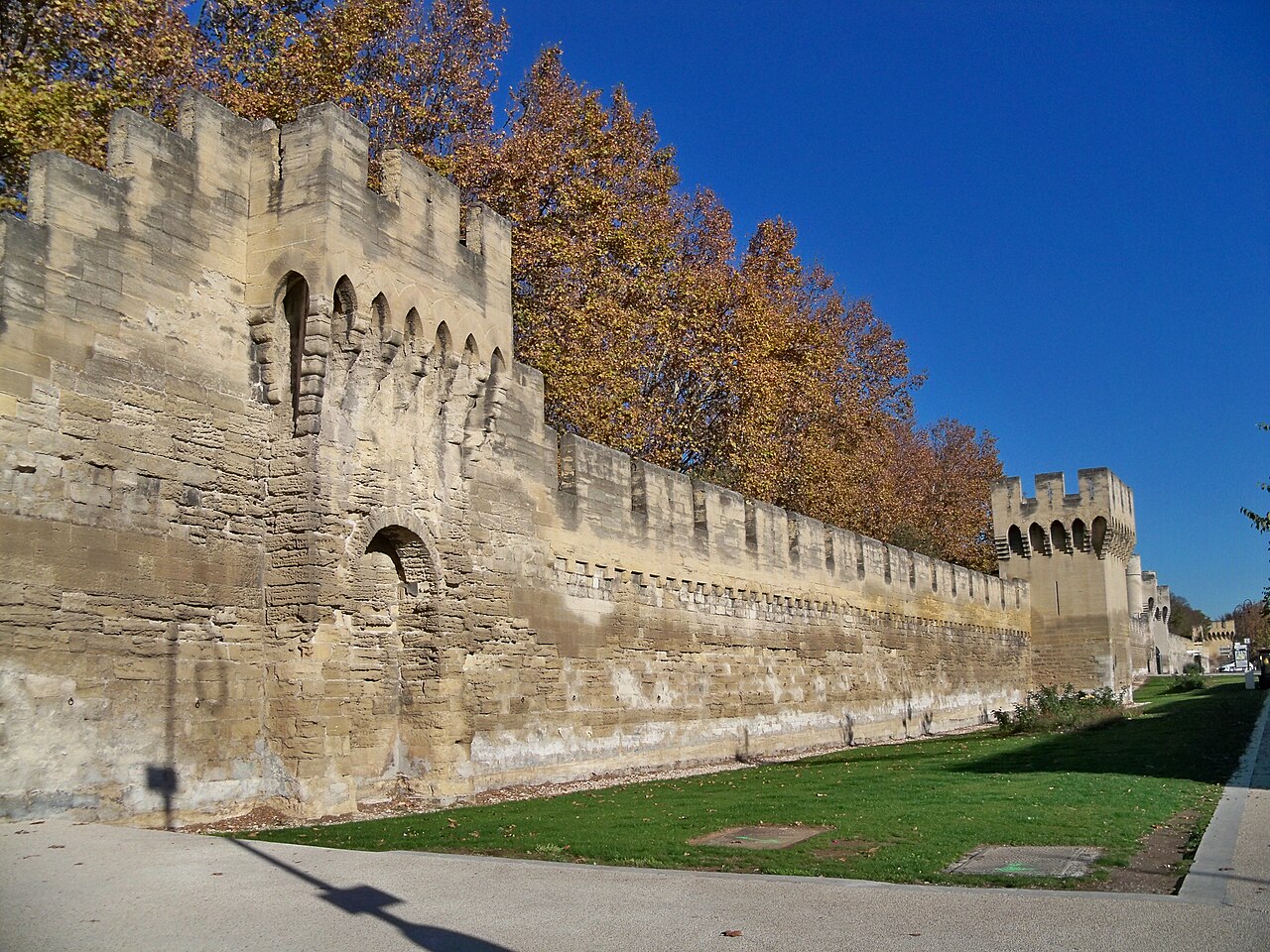 Murallas de Aviñón en Francia