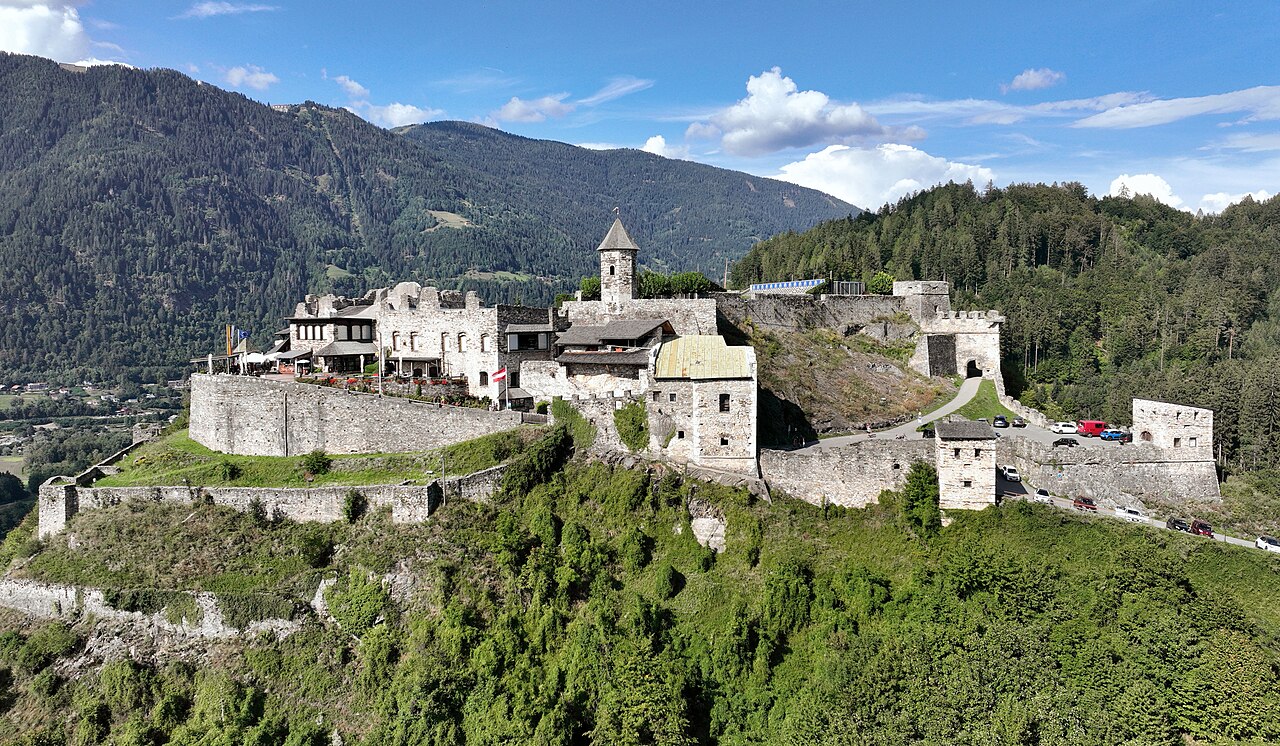 Landskron Castle（オーストリア）