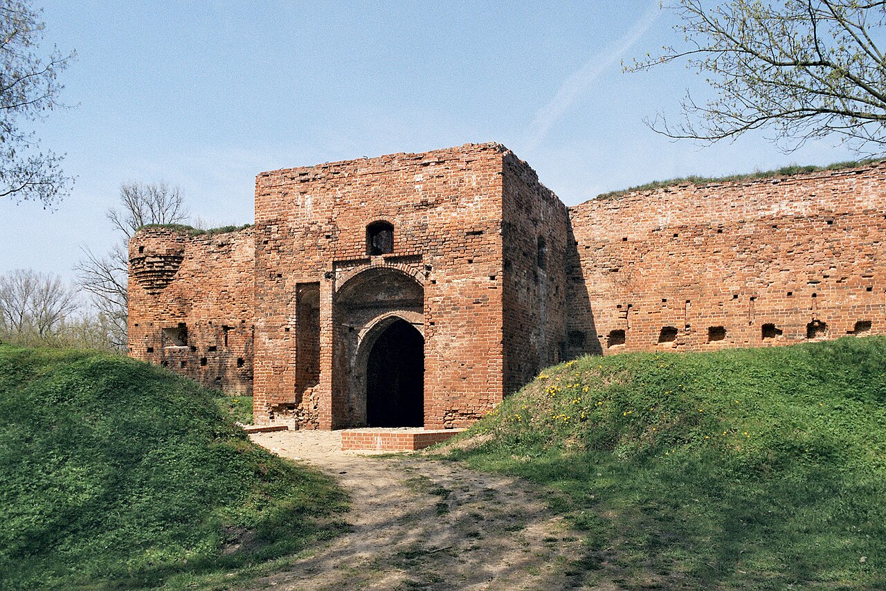 Burg Dybów in Polen