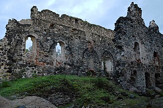 Rauna Castle