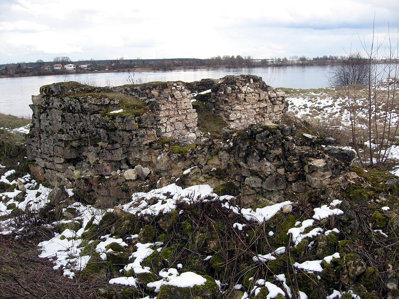 Vecdole Castle у Латвії
