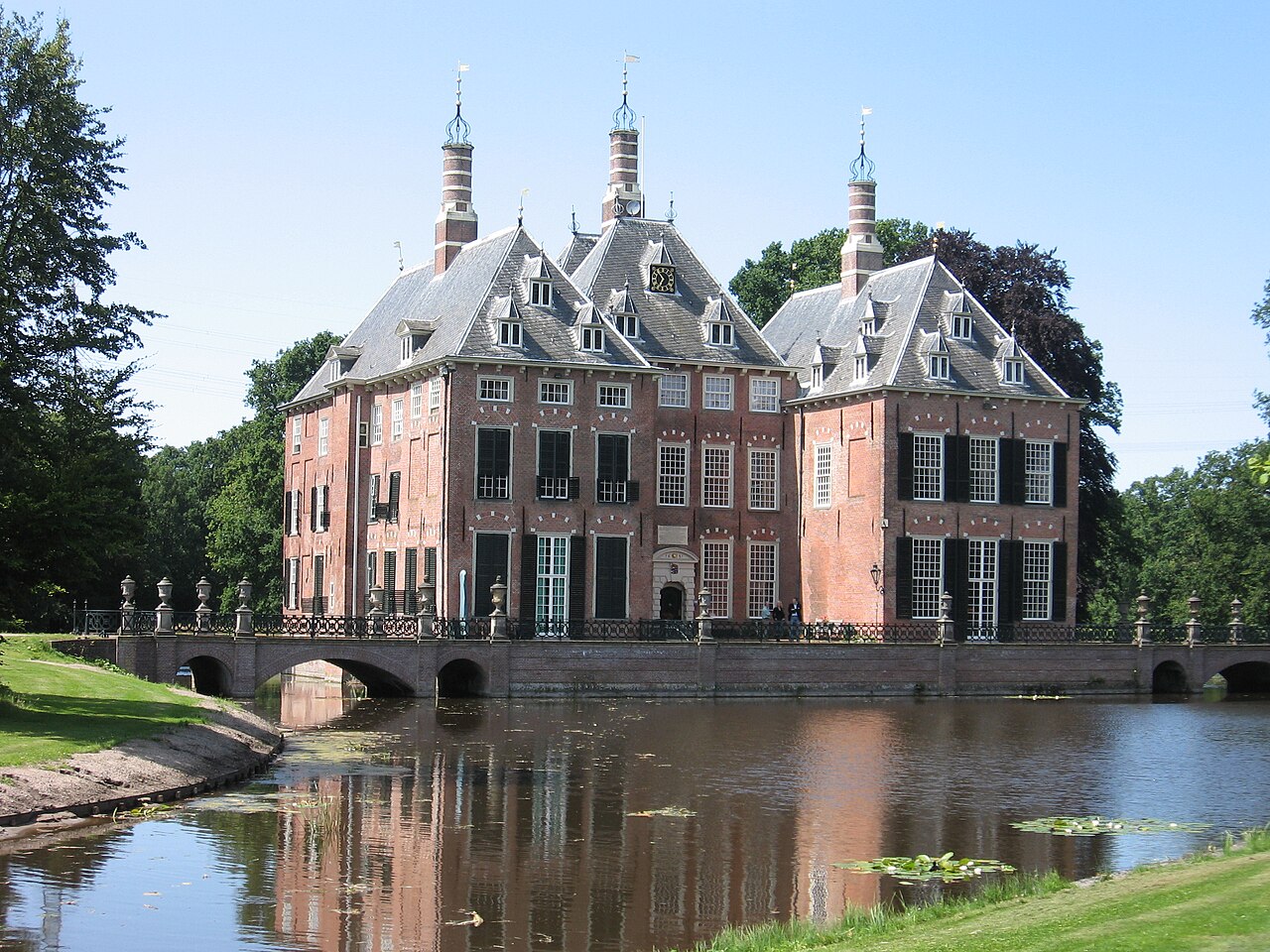 Duivenvoorde Castle in the Netherlands