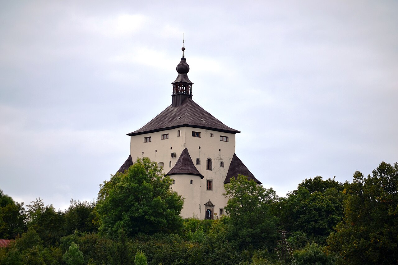 Nový zámok（スロバキア）