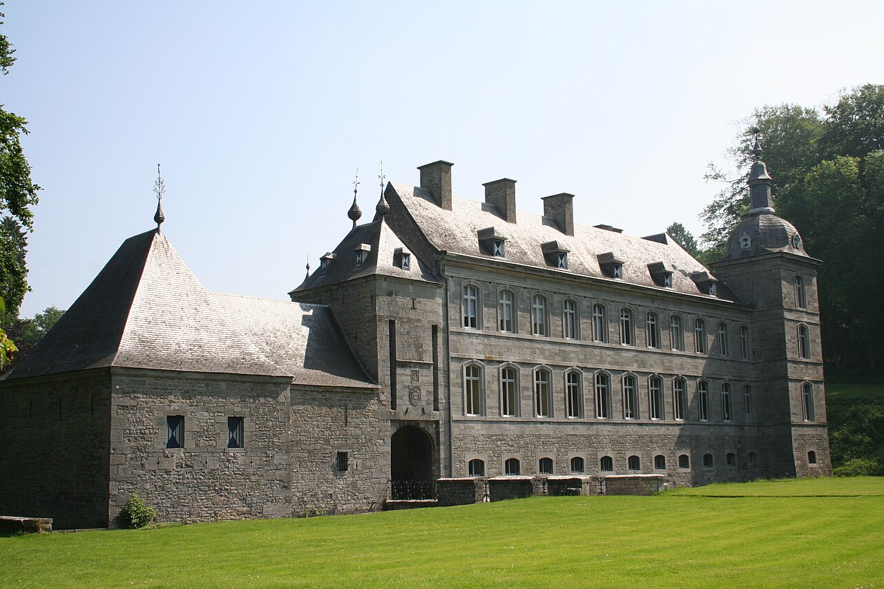 Castillo de Acoz en Bélgica