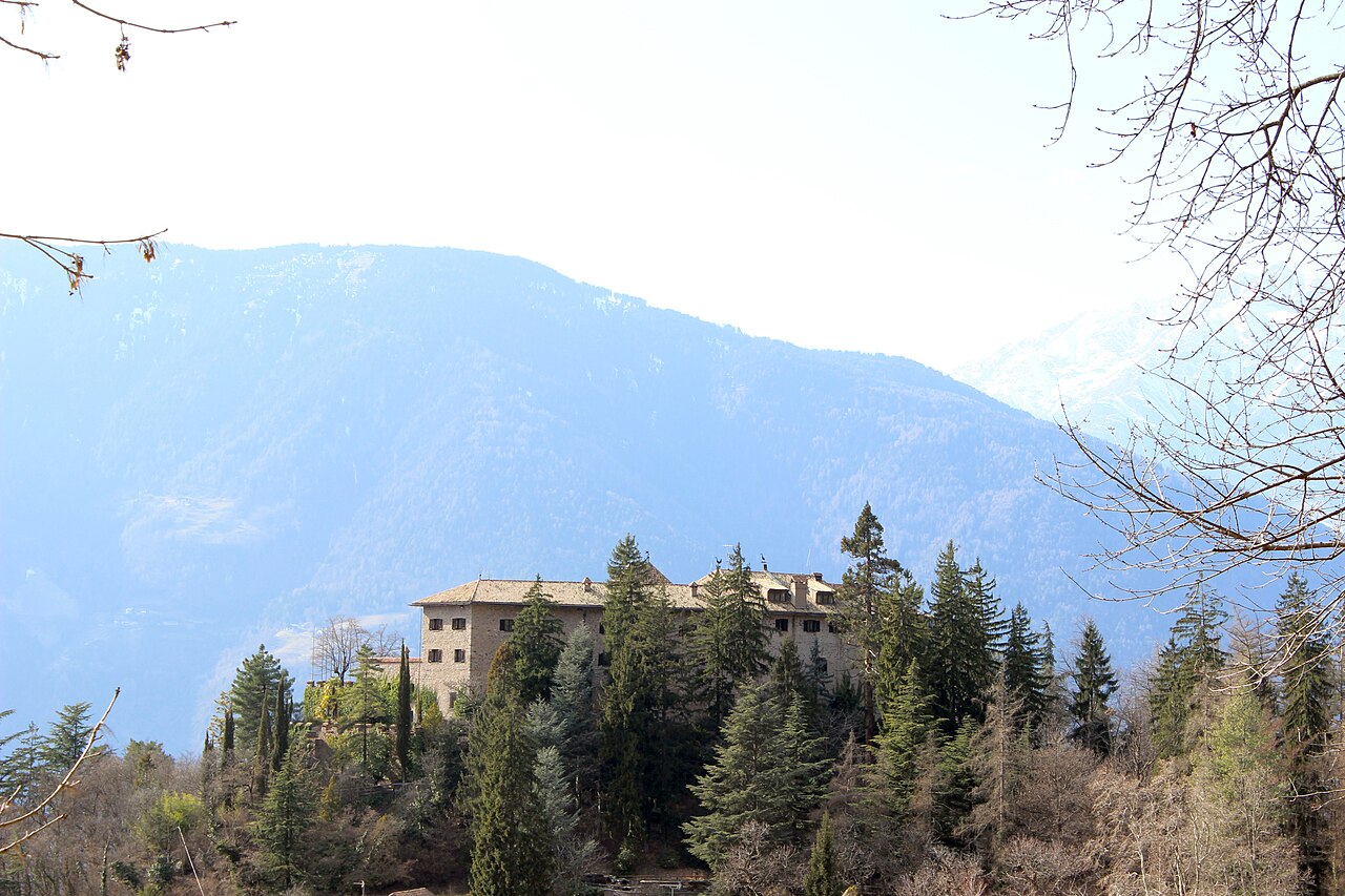 Fragsburg in Italy