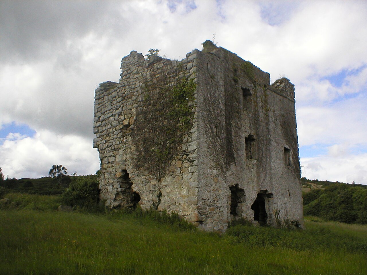 Puck's Castle in Ireland
