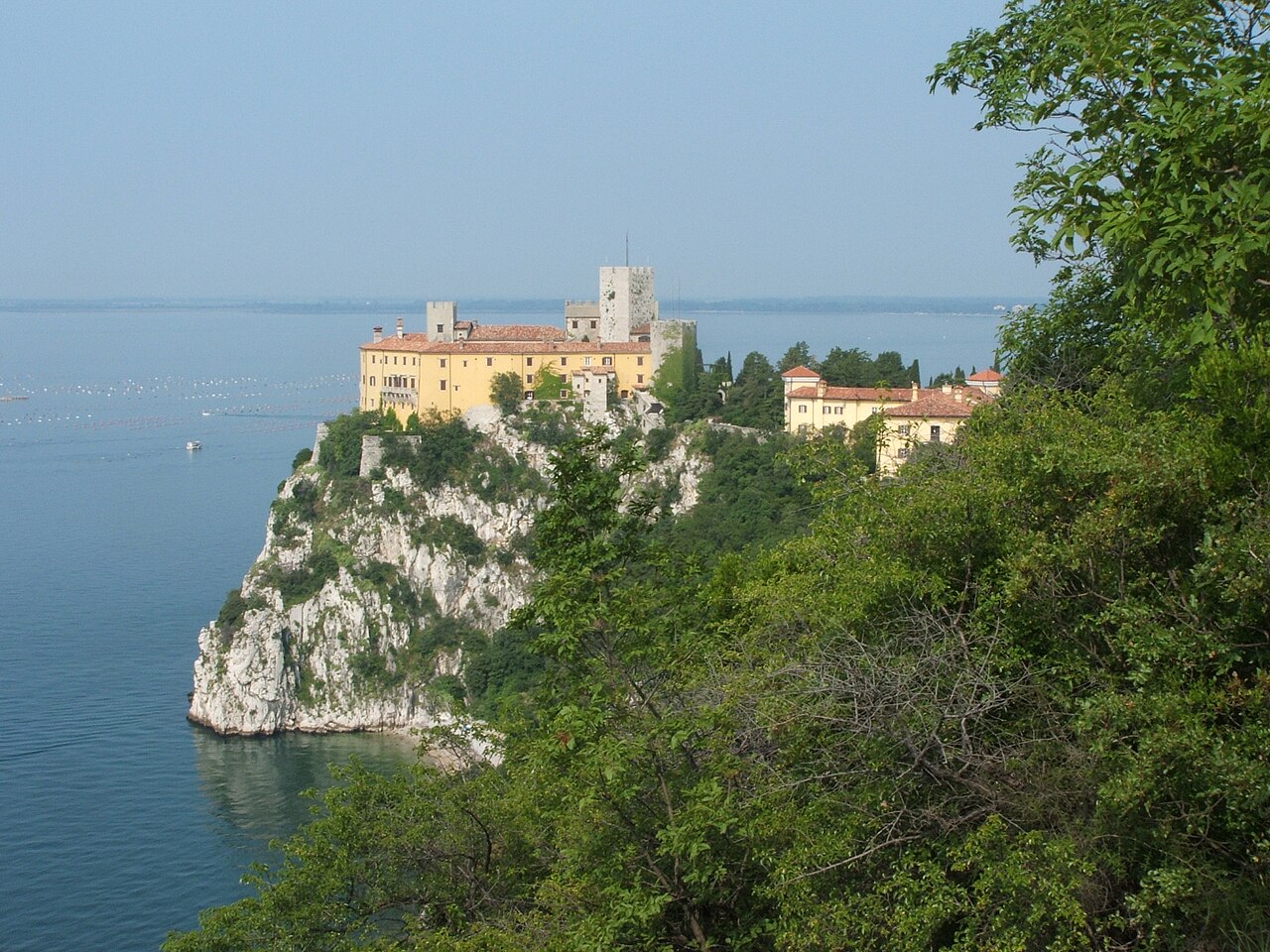 ドゥイーノ城（イタリア）