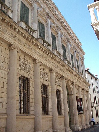 Palazzo Barbaran da Porto