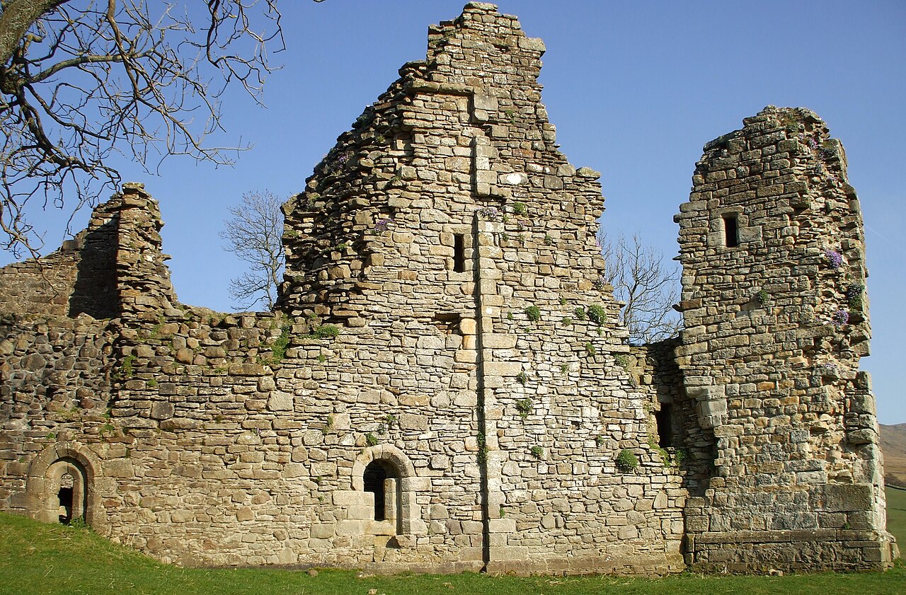 Pendragon Castle（イングランド）