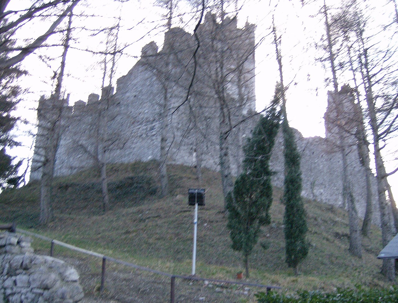 Castello di Vezio in Italien
