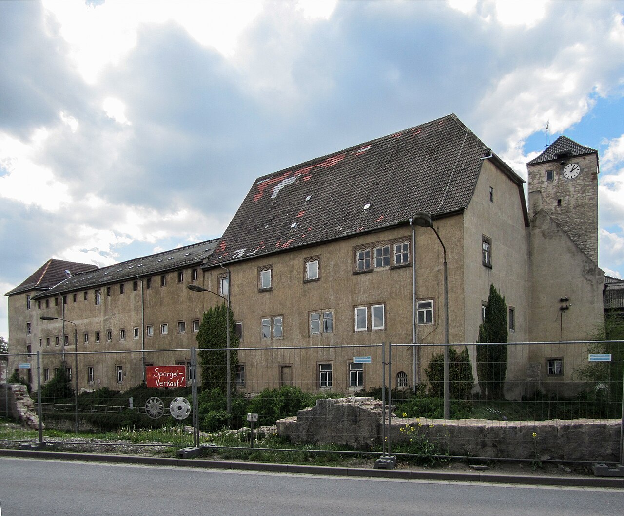 Schloss Tonna in Germany