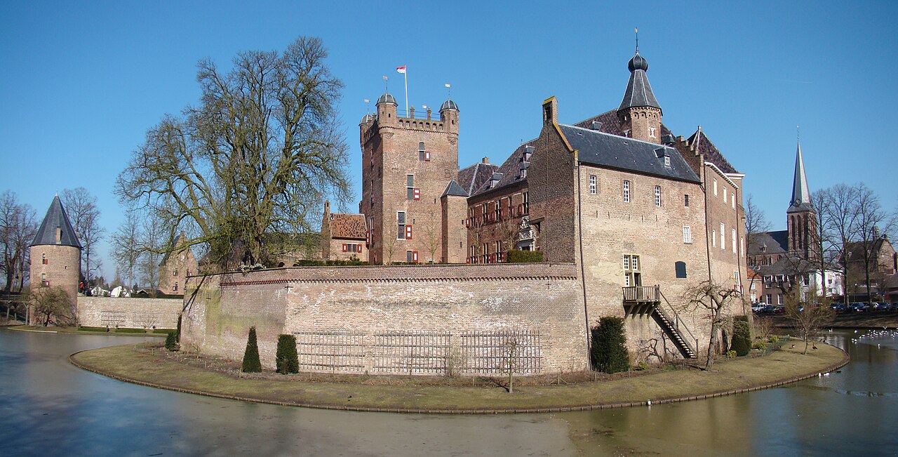 Castle Huis Bergh（オランダ）