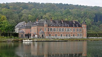 Castle of Freÿr
