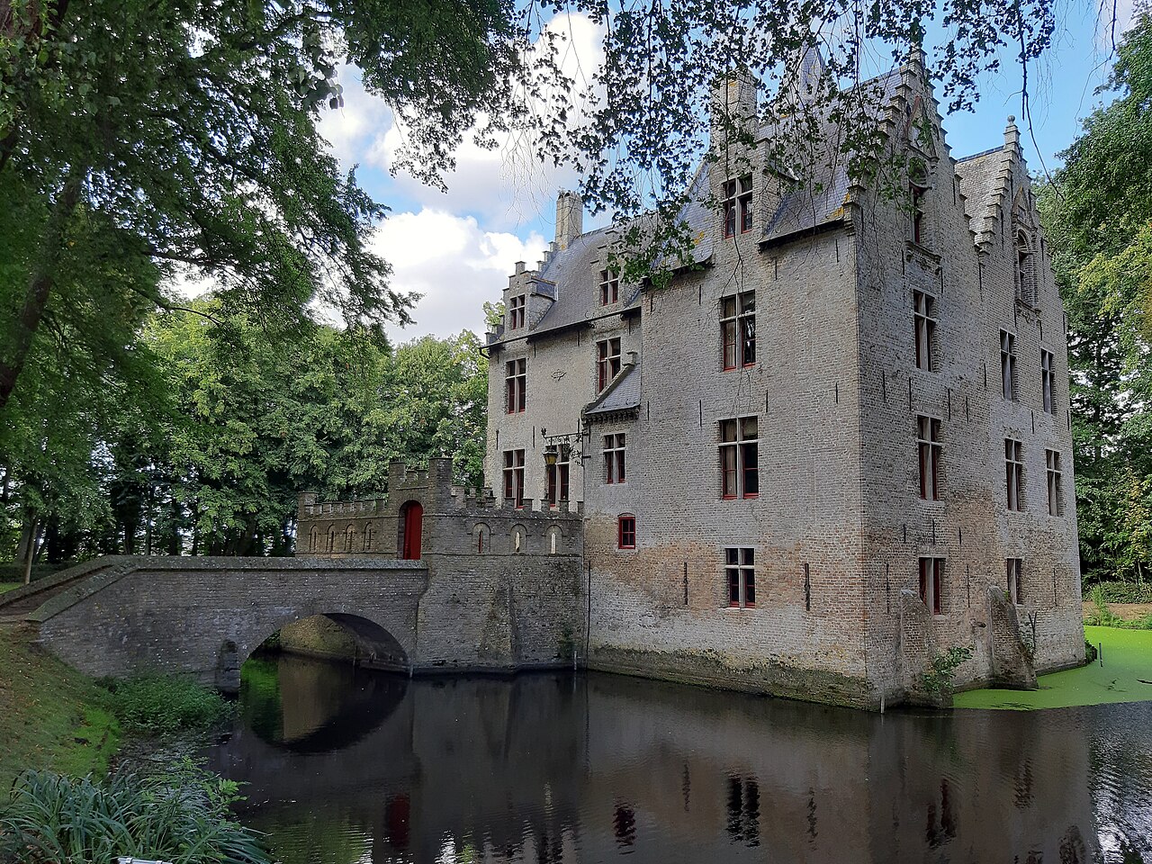 Kasteel Beauvoorde in Belgium