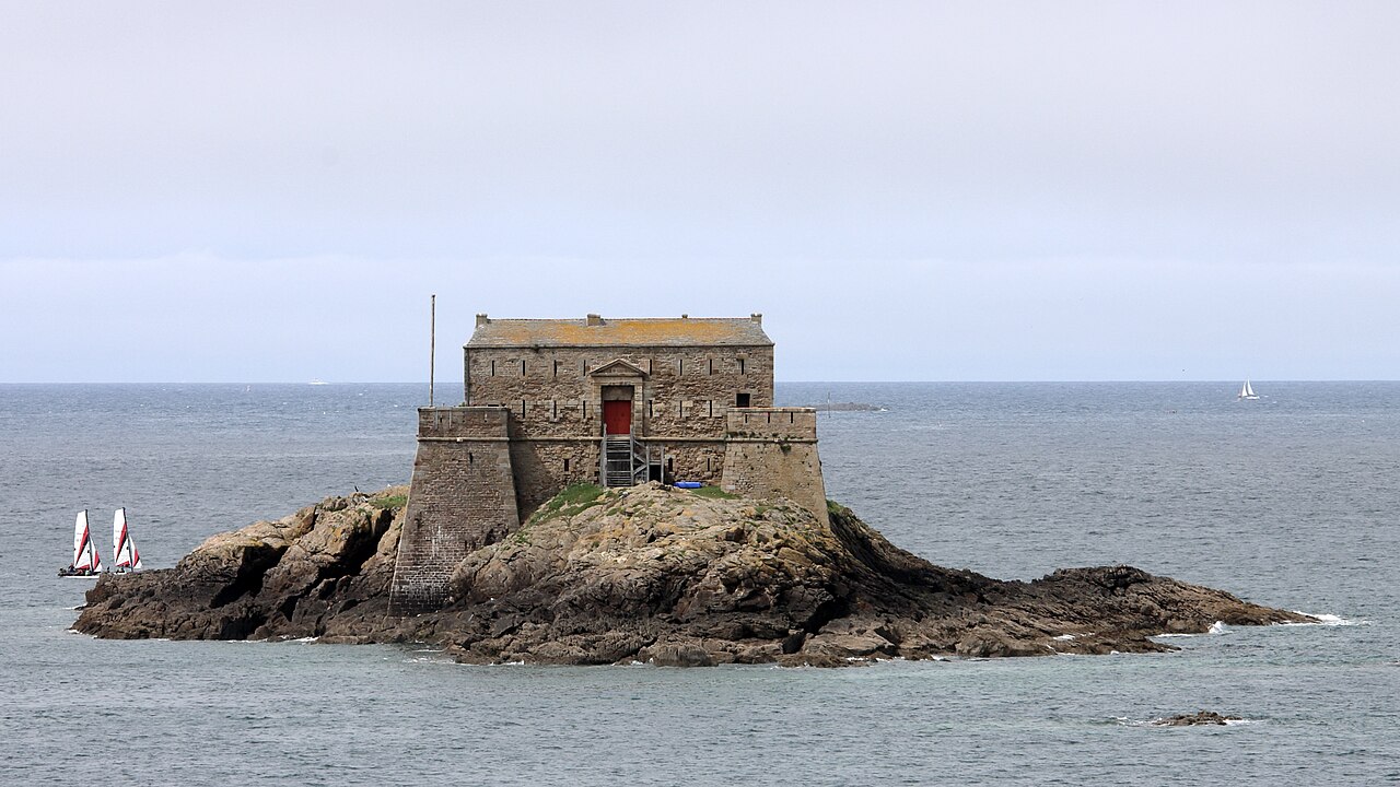 Petit Bé in France